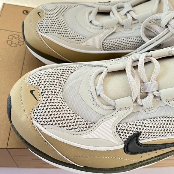 New Nike Women’s Air Max Bliss Shoes Size: 10 Flawed - Picture 4 of 15